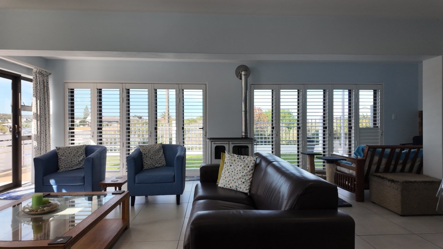3 Bedroom Property for Sale in Stilbaai Wes Western Cape